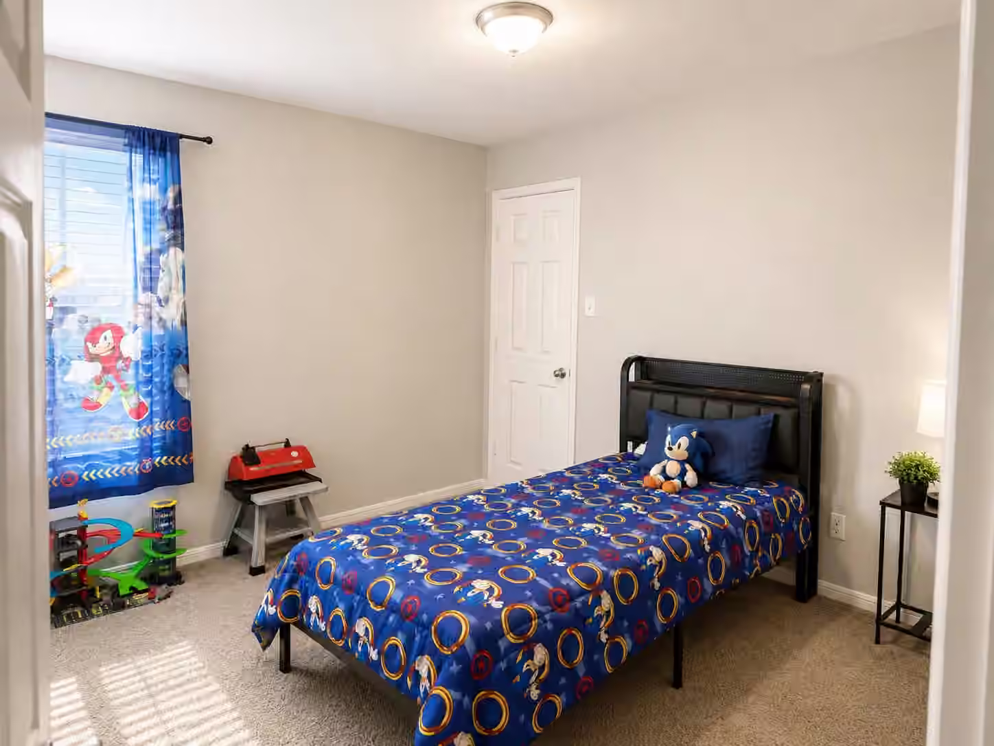 Photo 5 of 13223 Vuitton Lane, Houston, TX