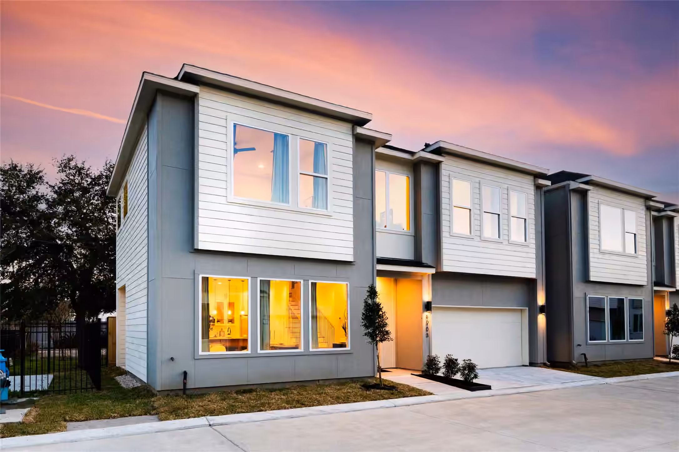 Photo 2 of 8903 Knoll Branch Drive, Houston, TX