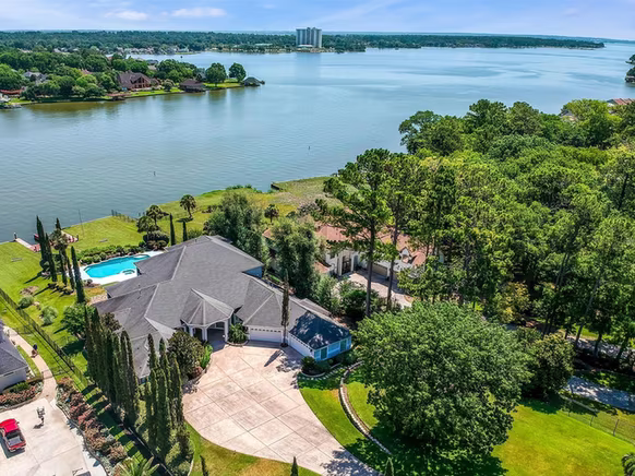 Photo of 18724 Palm Beach Blvd Boulevard, Conroe, TX 77356