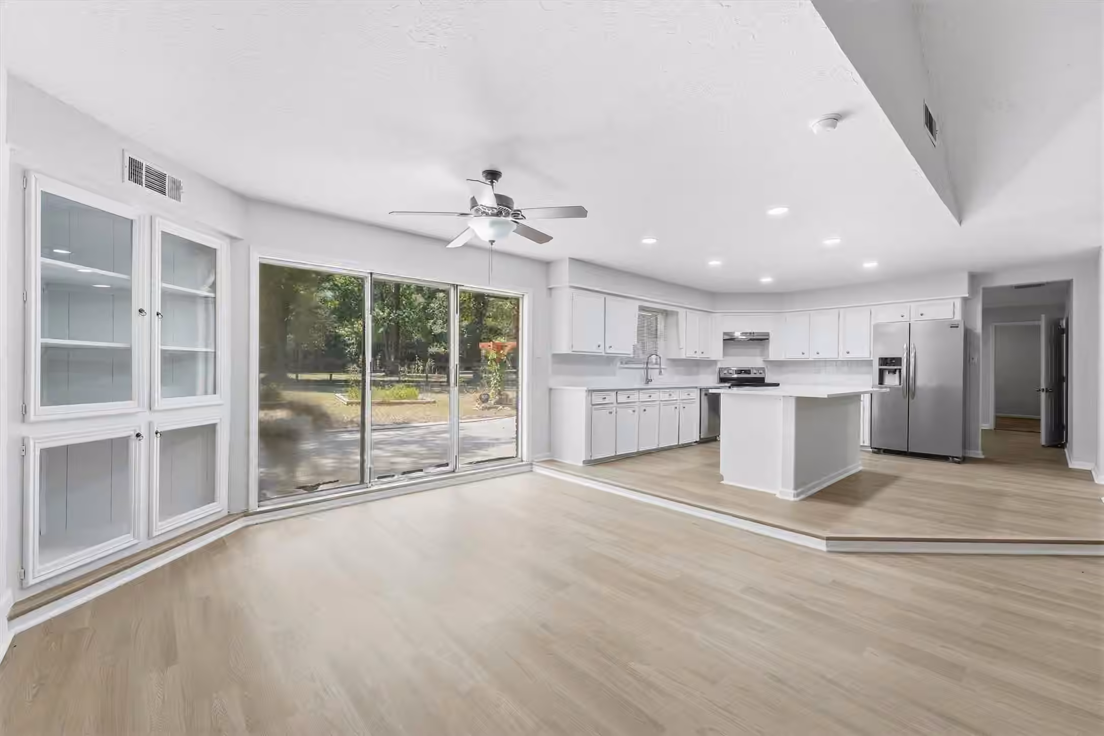 Photo 4 of 21927 Allyson Road, Magnolia, TX