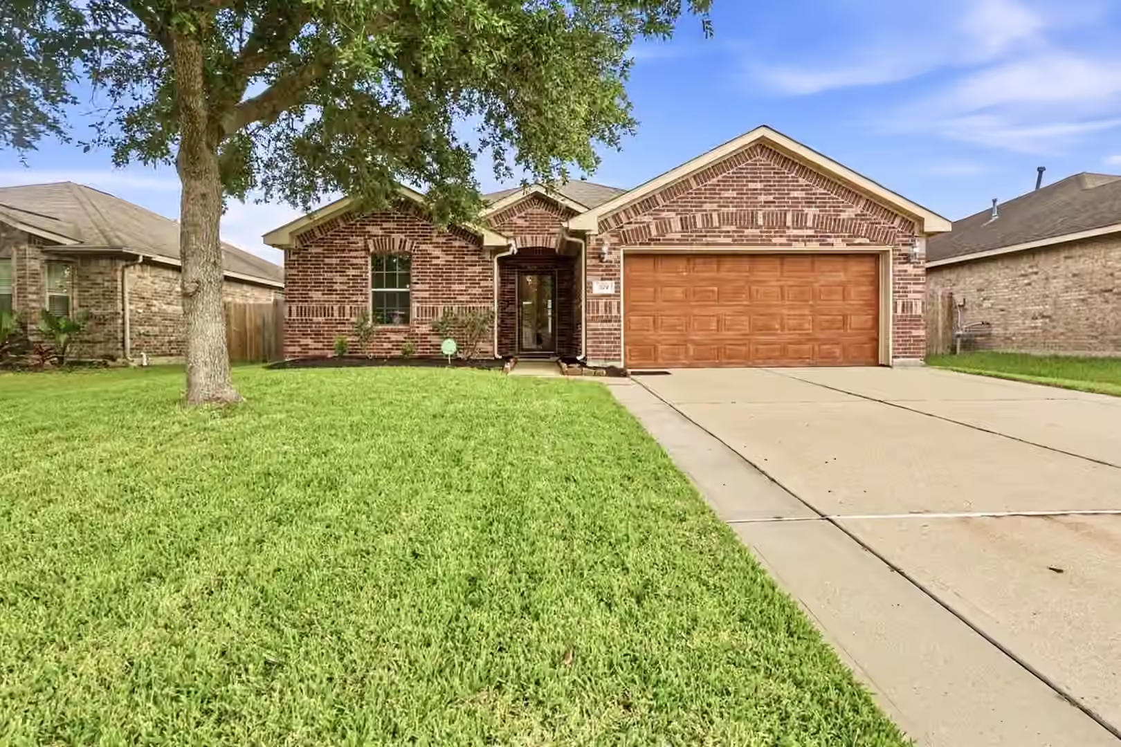 Photo of 379 Henry Street, Alvin, TX 77511