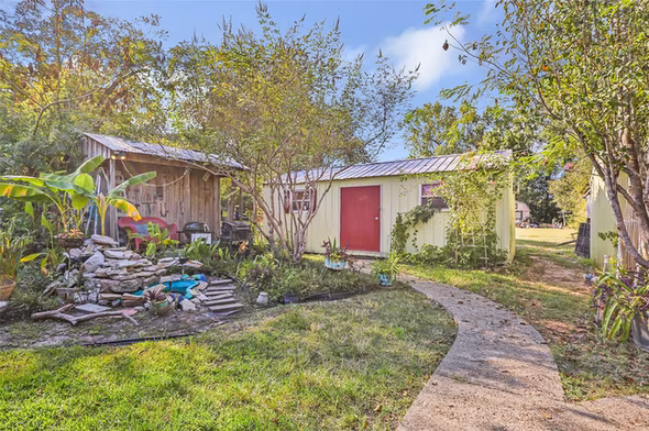Photo 6 of 200 E Linney Street 202, Dayton, TX