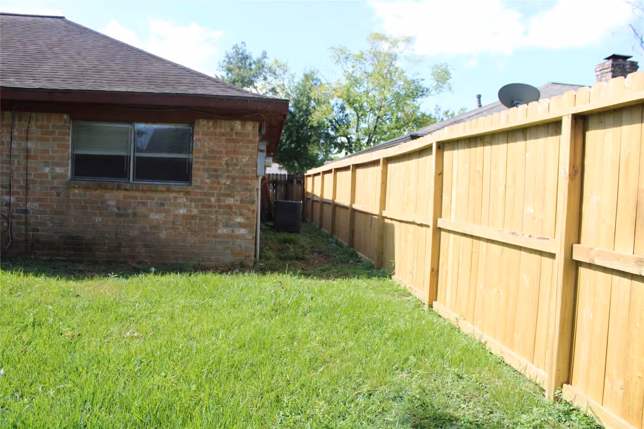 Photo 5 of 13819 Crosshaven Drive, Houston, TX