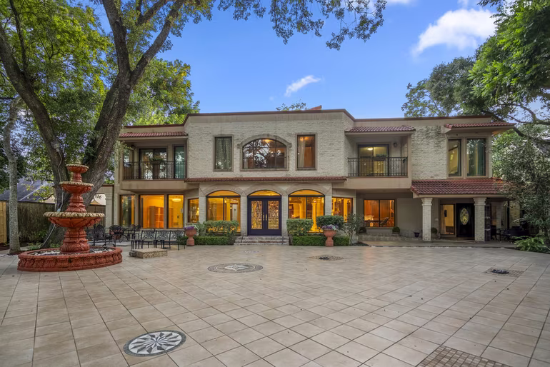 Photo of 6535 Buffalo Speedway, Houston, TX