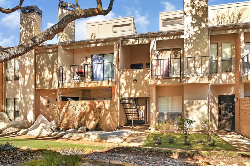 Photo 3 of 10811 Richmond Avenue 68, Houston, TX