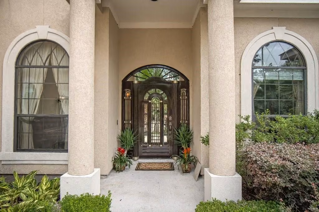 Photo 4 of 2283 Deer Cove Trail, Kingwood, TX