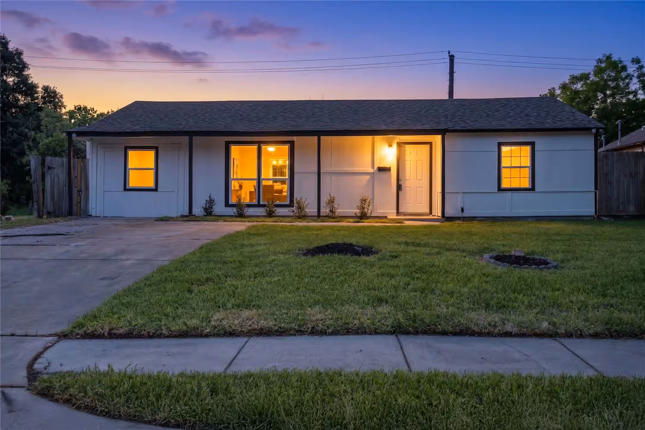 Photo 2 of 6119 Beekman Rd, Houston, TX