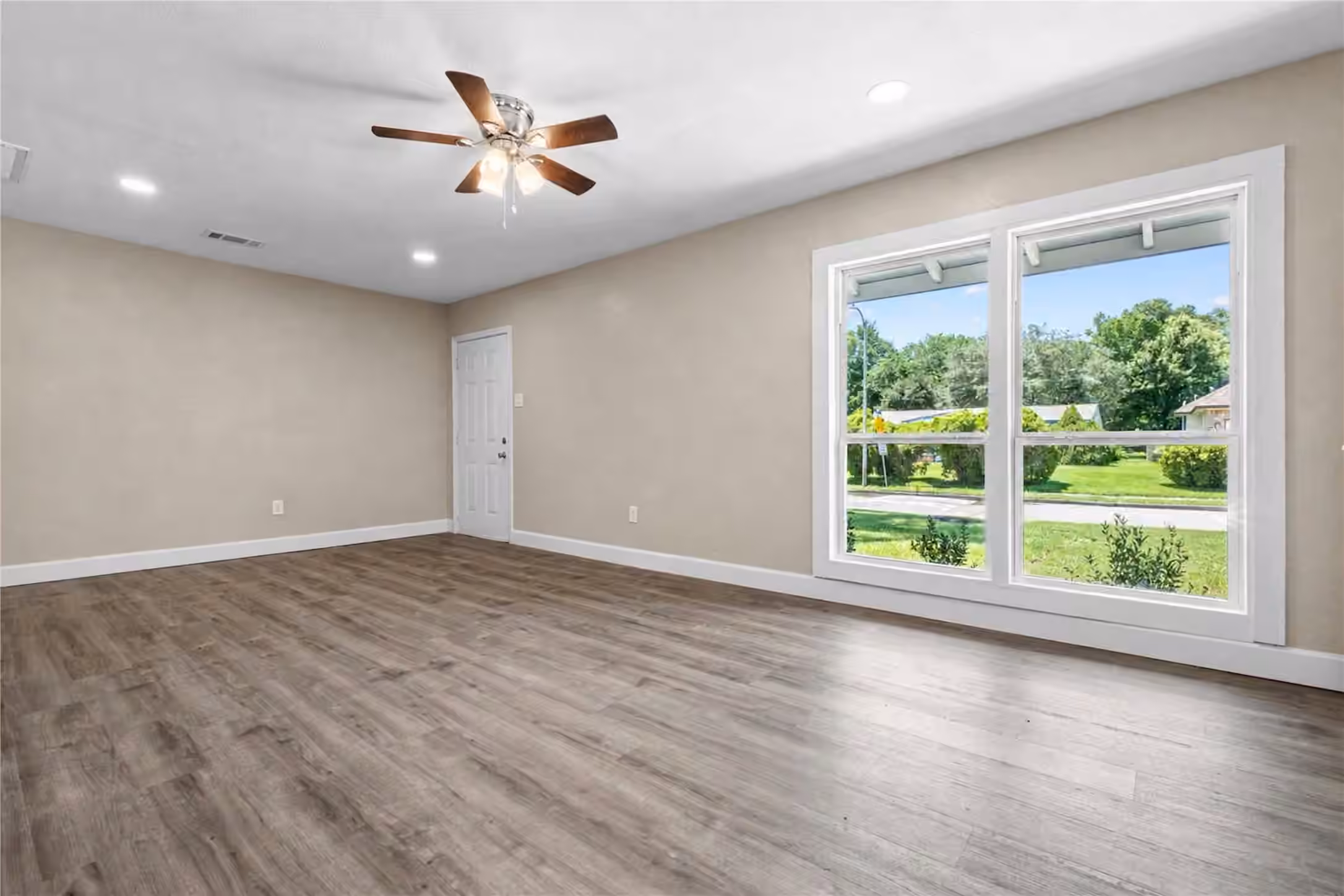 Photo 6 of 6119 Beekman Rd, Houston, TX