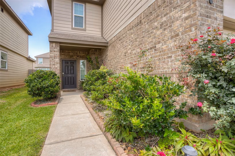 Photo 3 of 13525 Brooklyn Mead Lane, Willis, TX
