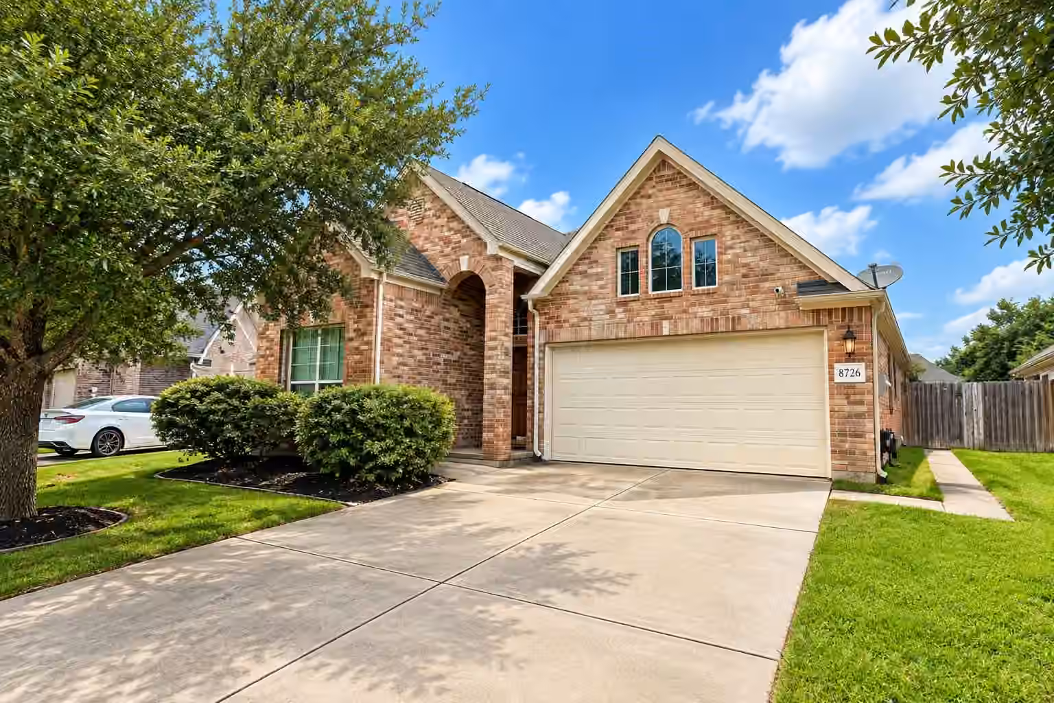 Photo 2 of 8726 Rollick Drive, Tomball, TX
