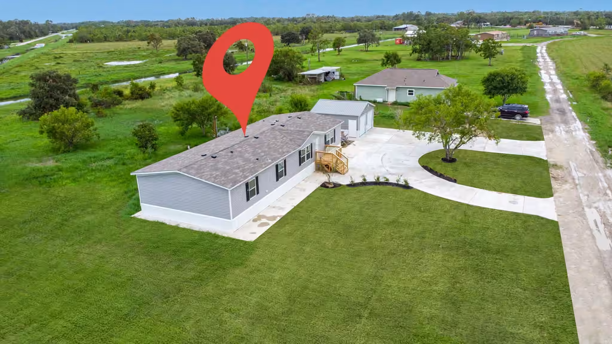 Photo 2 of 8916 FM 646 Road S, Santa Fe, TX