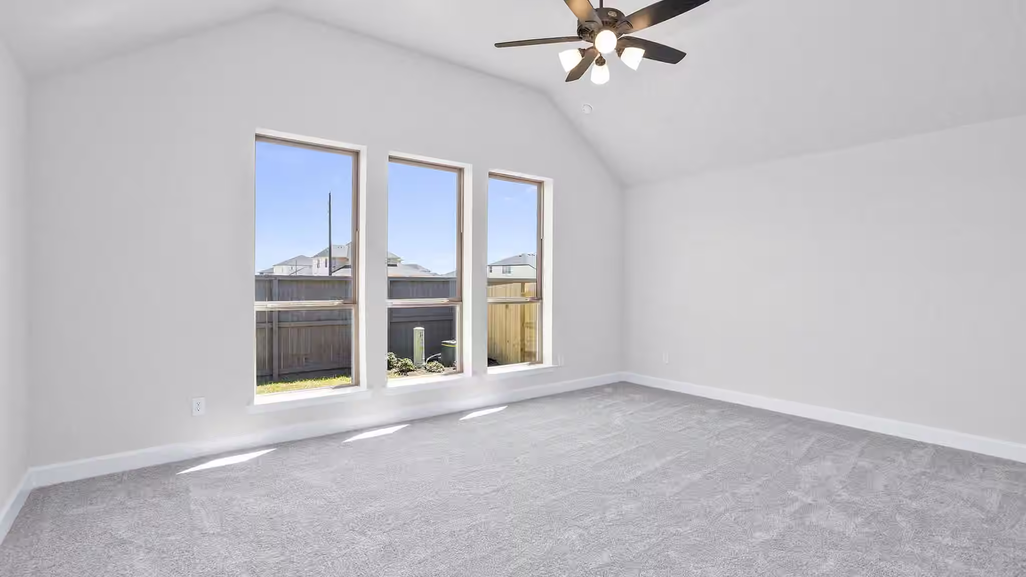 Photo 4 of 27315 Rolling Bluestem Lane, Hockley, TX