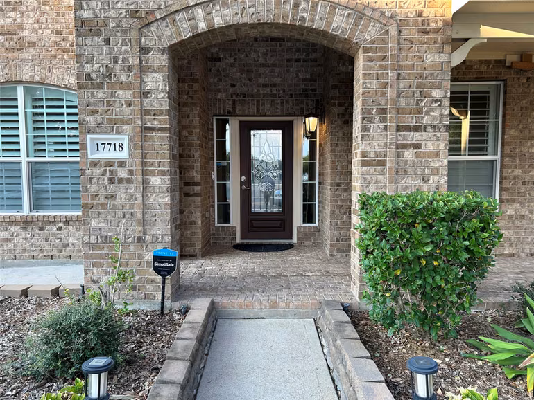 Photo 2 of 17718 Emerald Garden Lane, Houston, TX