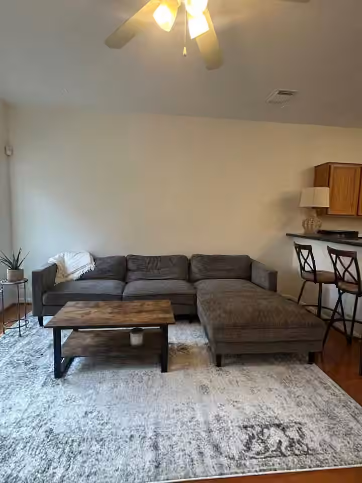 Photo 4 of 2232 Naomi St Street, Houston, TX