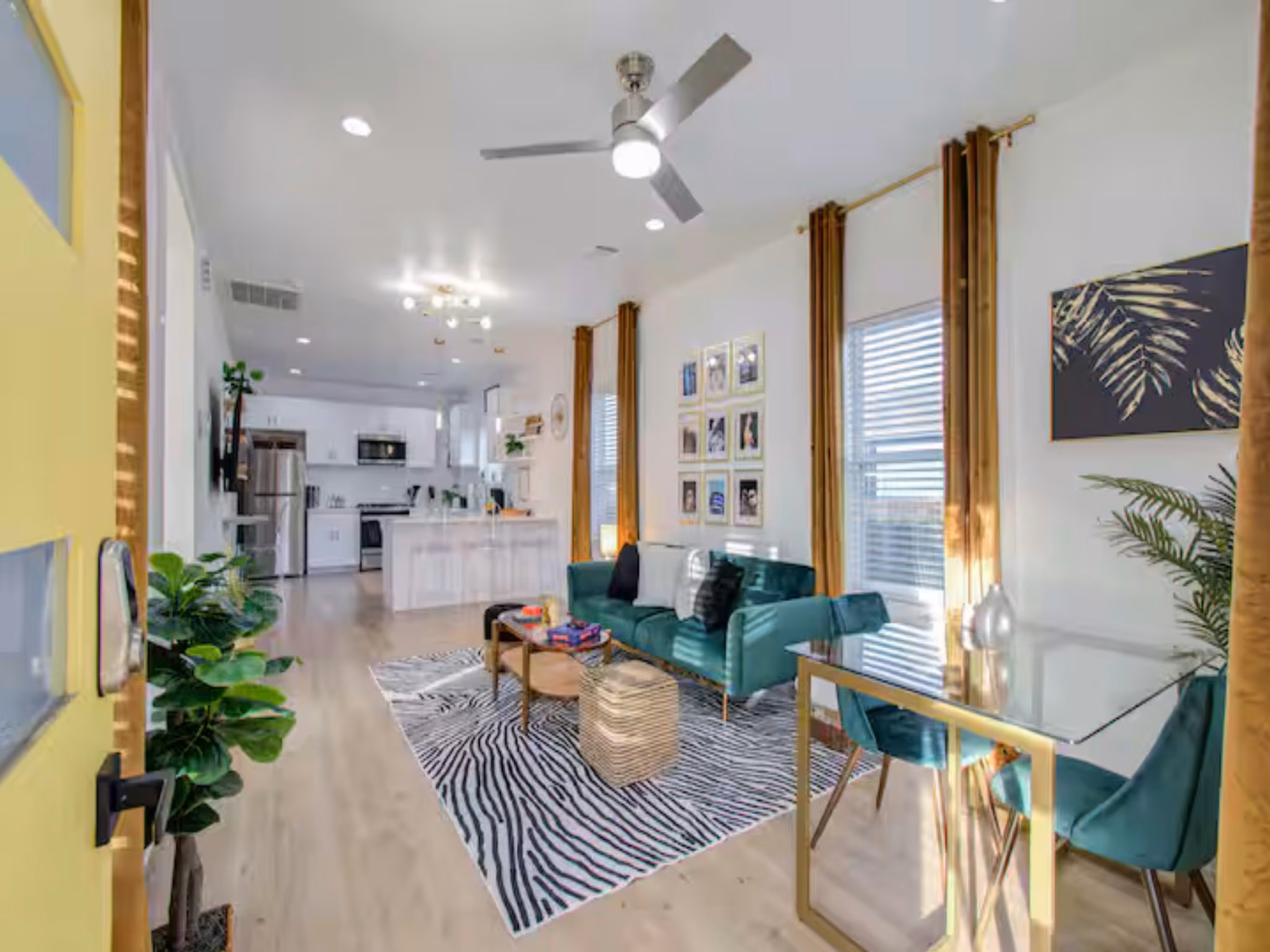 Photo 2 of 1415 E 31st Street, Houston, TX