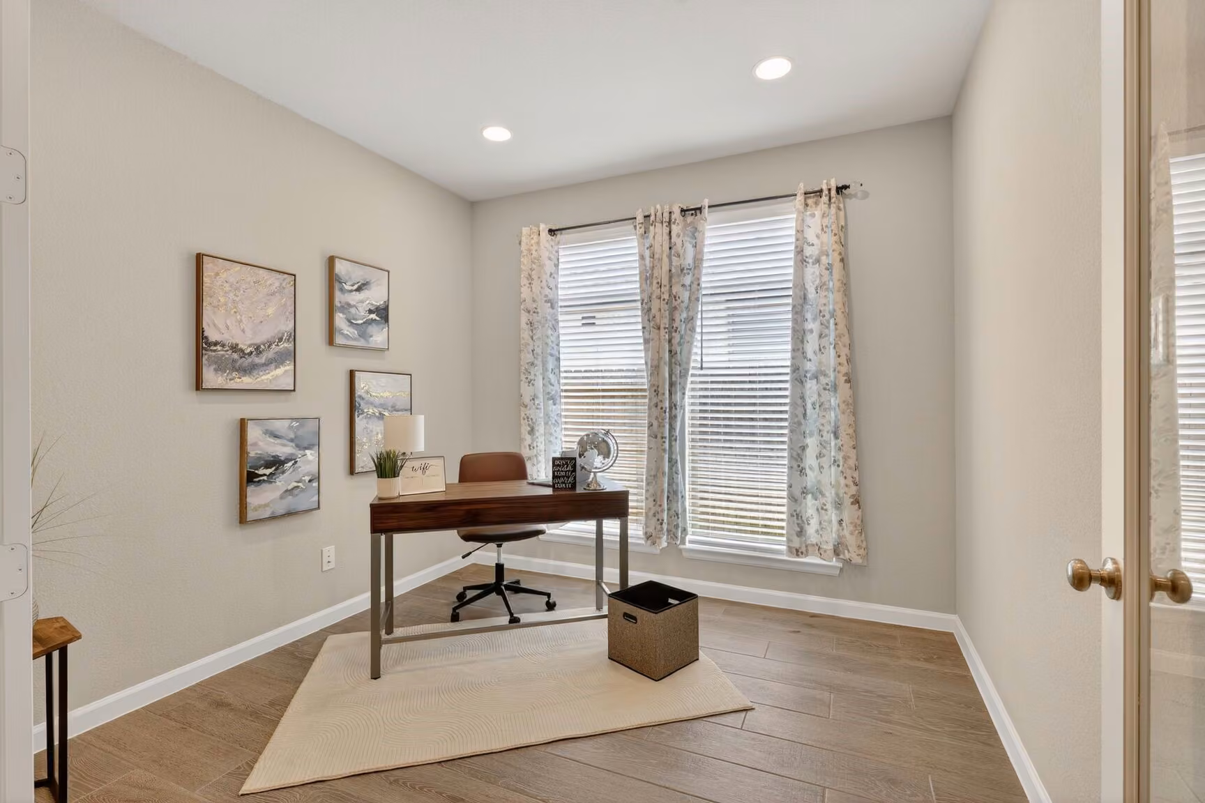 Photo 4 of 11231 Burgus Farm Road, Humble, TX