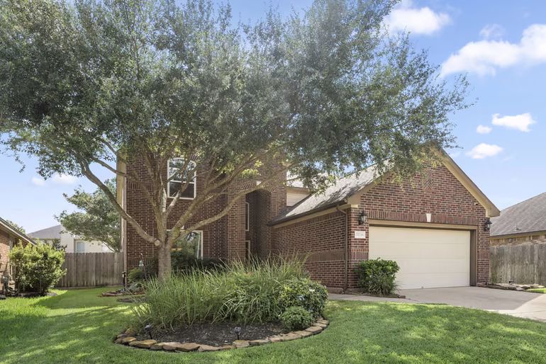 Photo 3 of 21738 E Carolina Green Drive, Cypress, TX