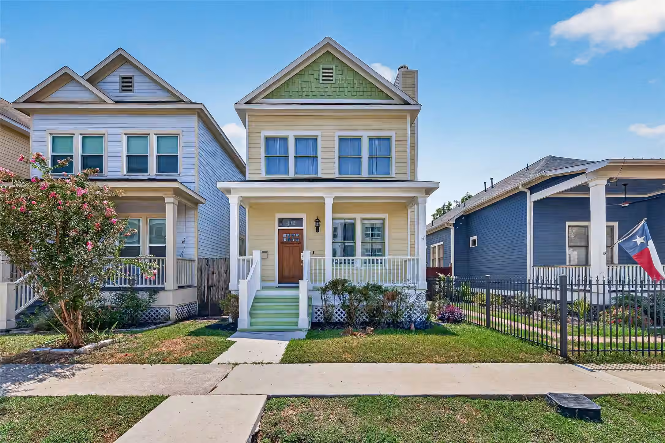 Photo of 432 W 25th Street, Houston, TX 77008