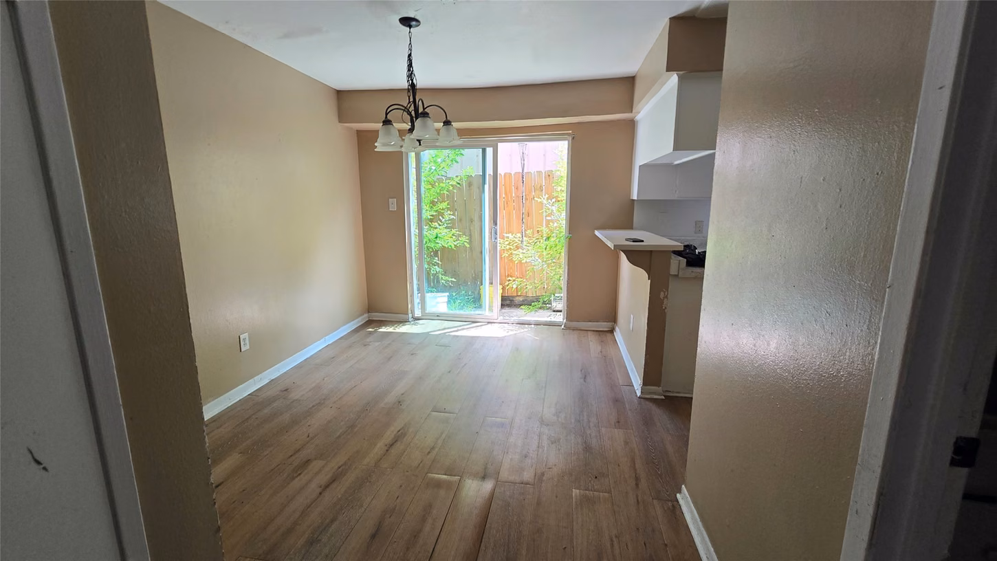 Photo 2 of 1403 Blalock Road 14, Houston, TX