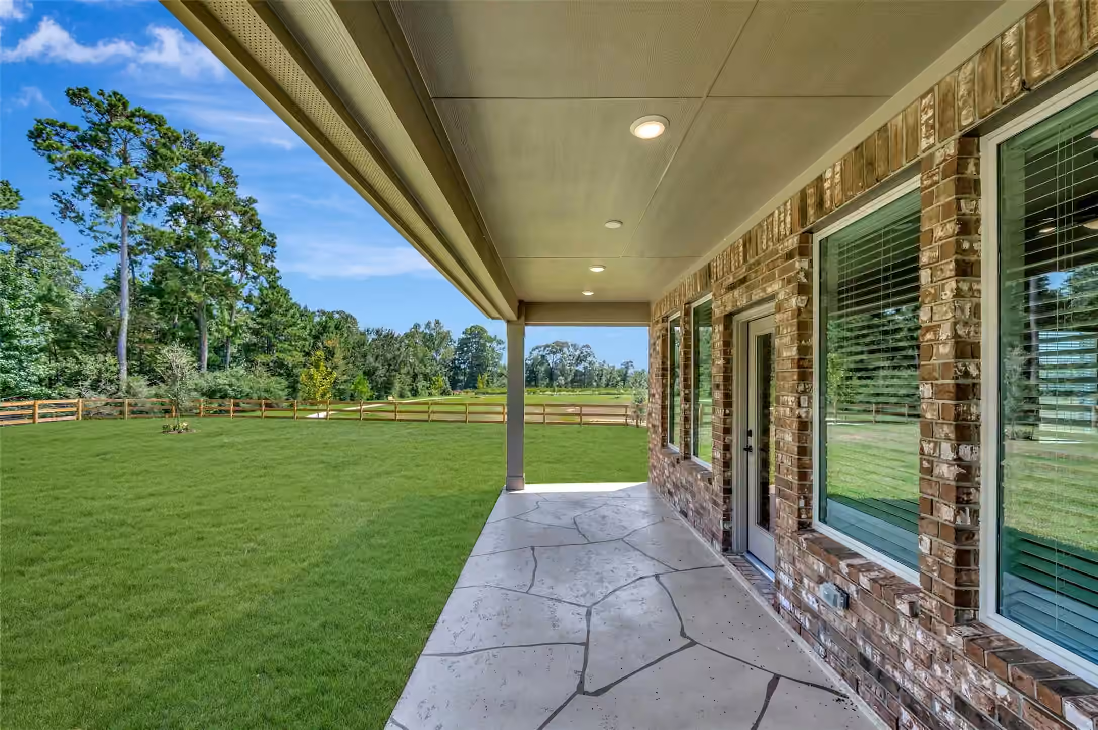 Photo 7 of 16639 Gaines Glen Lane, Montgomery, TX