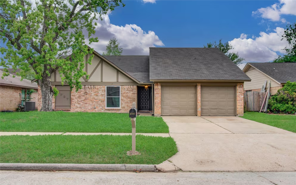 Photo 2 of 5727 Longforest Drive, Houston, TX
