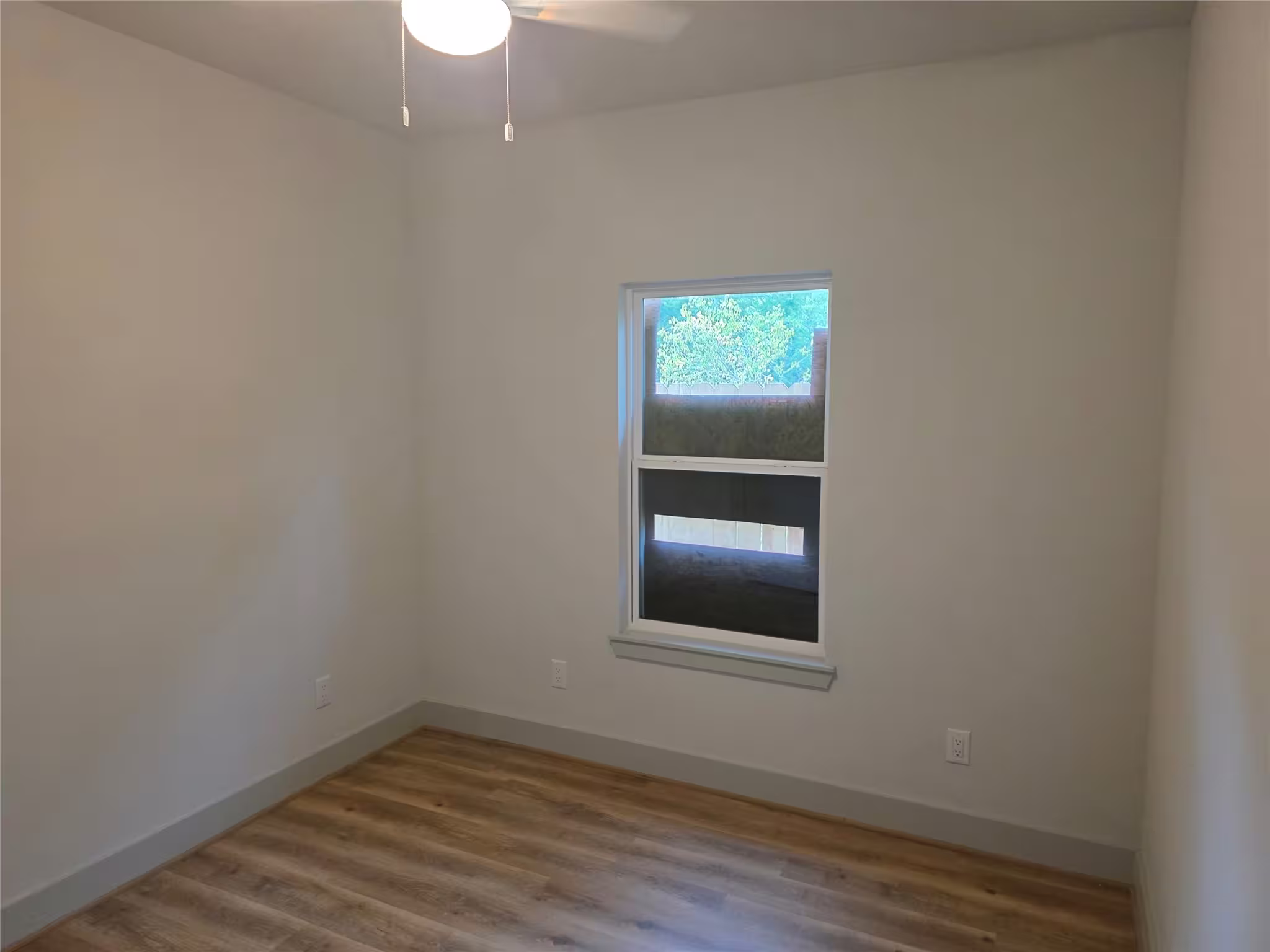 Photo 4 of 3202 McIlhenny Street, Houston, TX