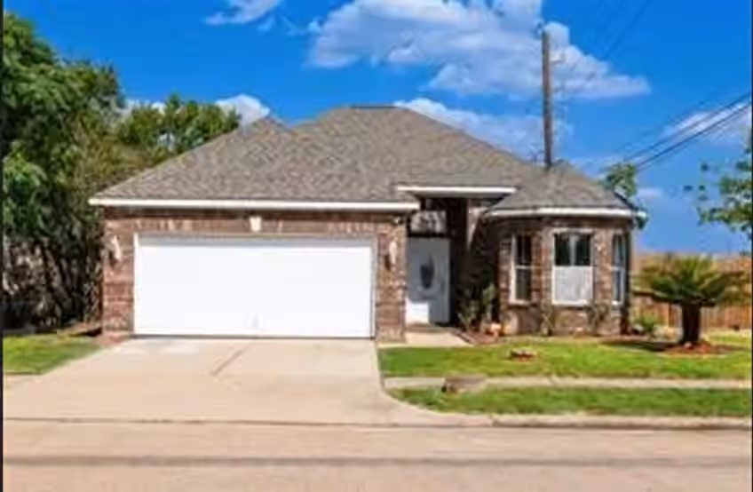 Photo of 2402 Raintree Village Drive, Katy, TX 77449