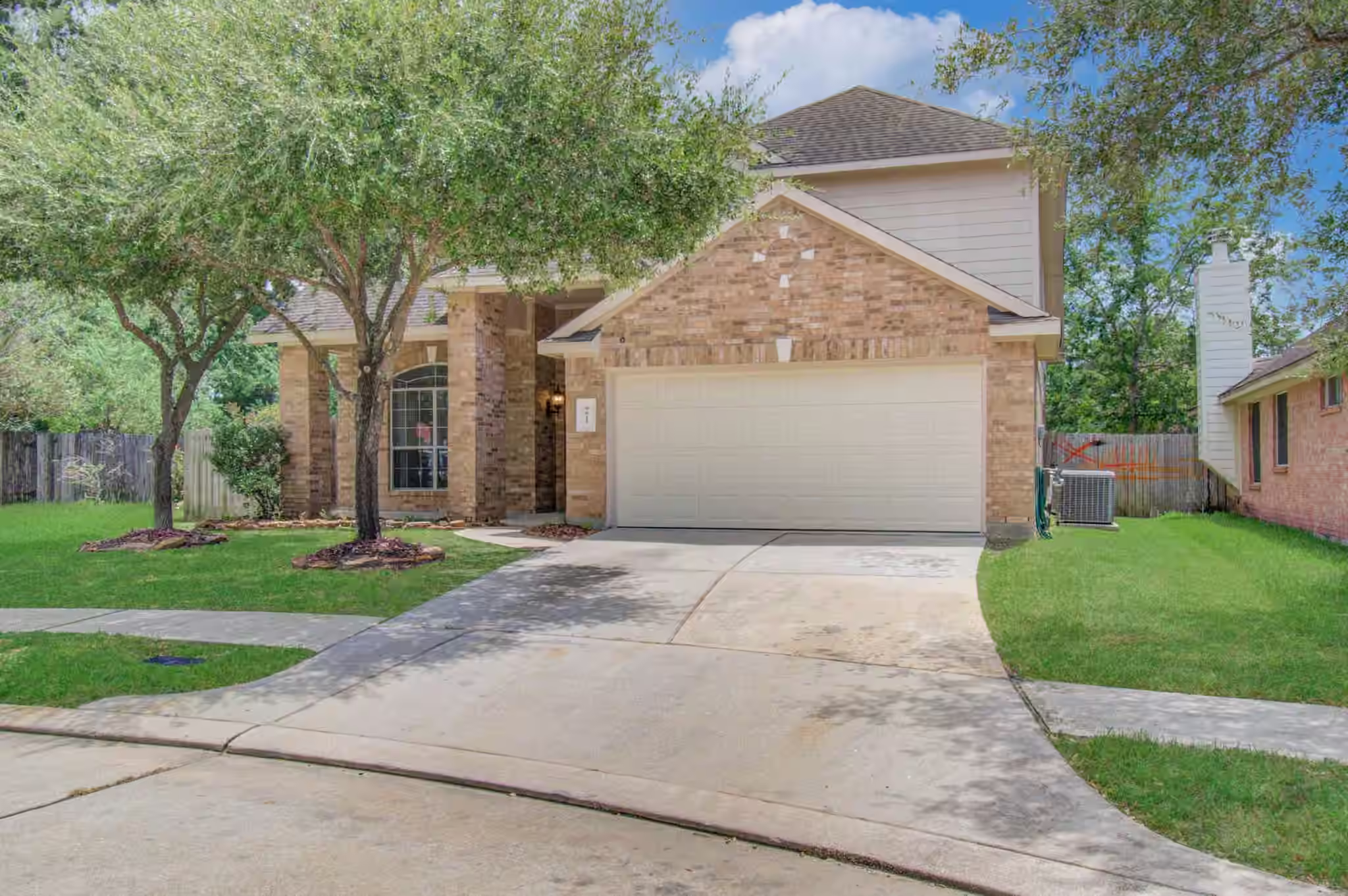 Photo 4 of 9611 Babbling Spring Court, Tomball, TX