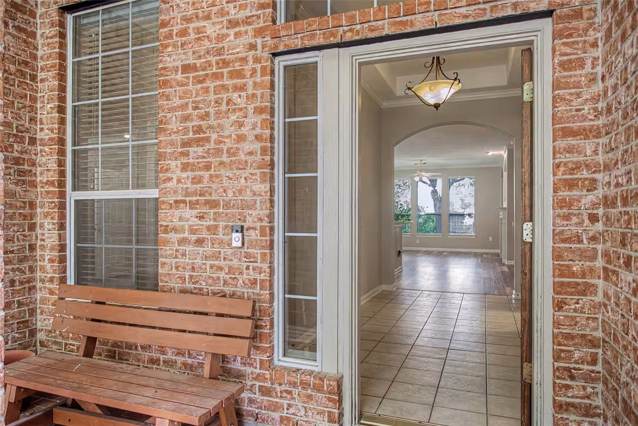 Photo 3 of 2409 S Venice Drive, Pearland, TX
