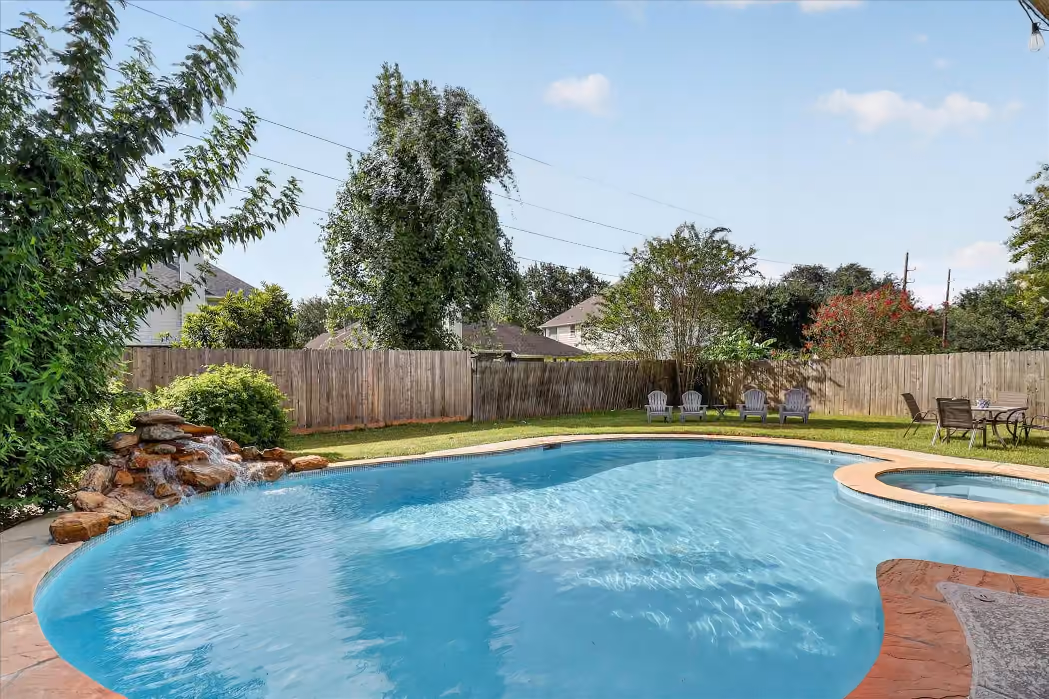 Photo 2 of 4614 Sunshine Drive, Sugar Land, TX