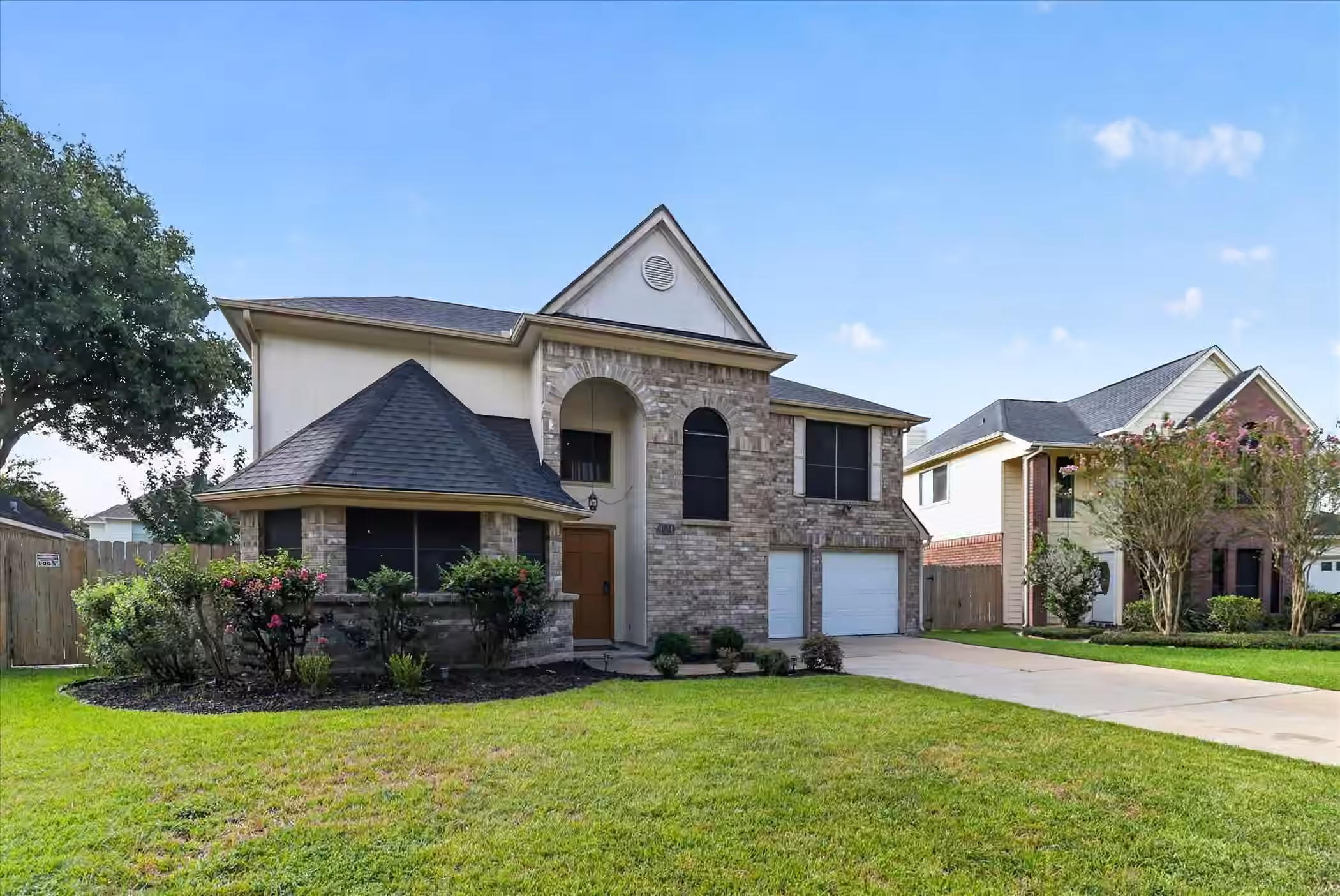 Photo 5 of 4614 Sunshine Drive, Sugar Land, TX