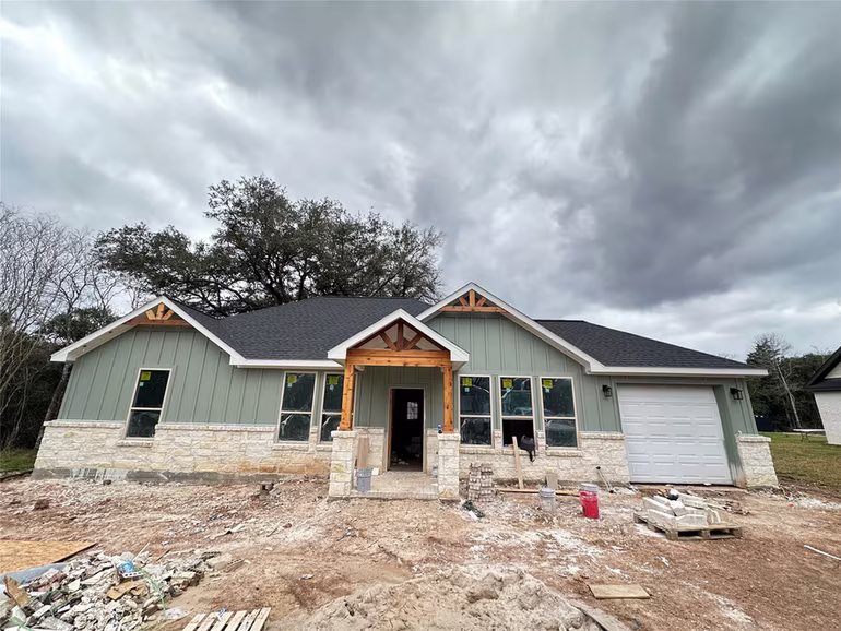 Photo of 3910 Sunrise Lane, Damon, TX