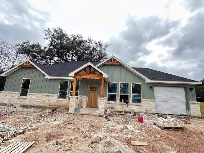 Photo 2 of 3910 Sunrise Lane, Damon, TX