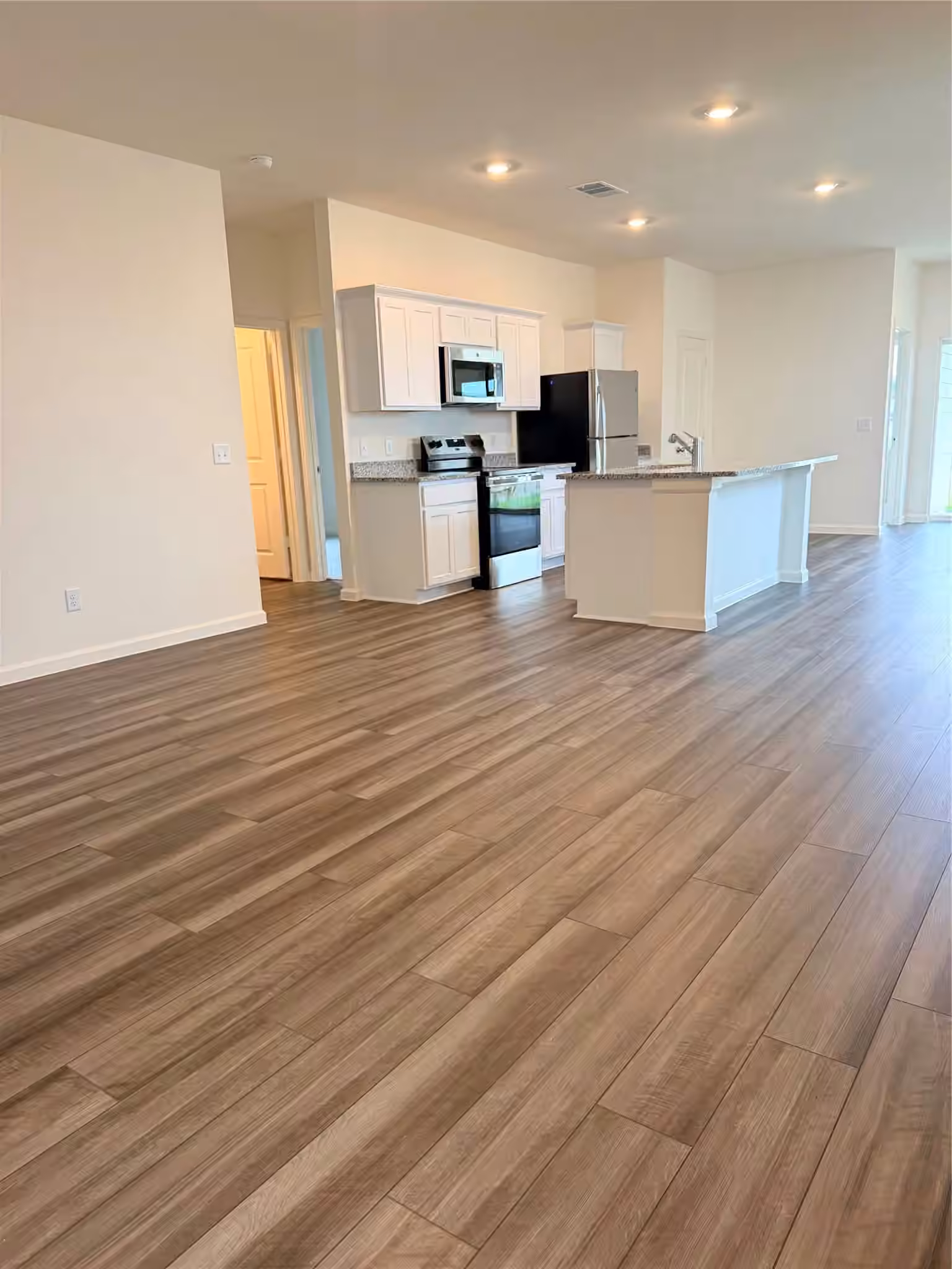 Photo 2 of 8334 Vacek Crossing Way, Richmond, TX