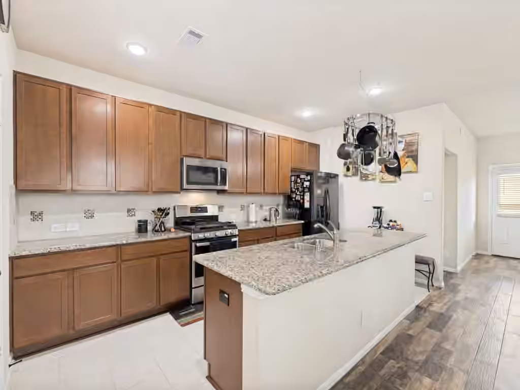 Photo 7 of 15414 Kirkdell Bend Drive, Humble, TX