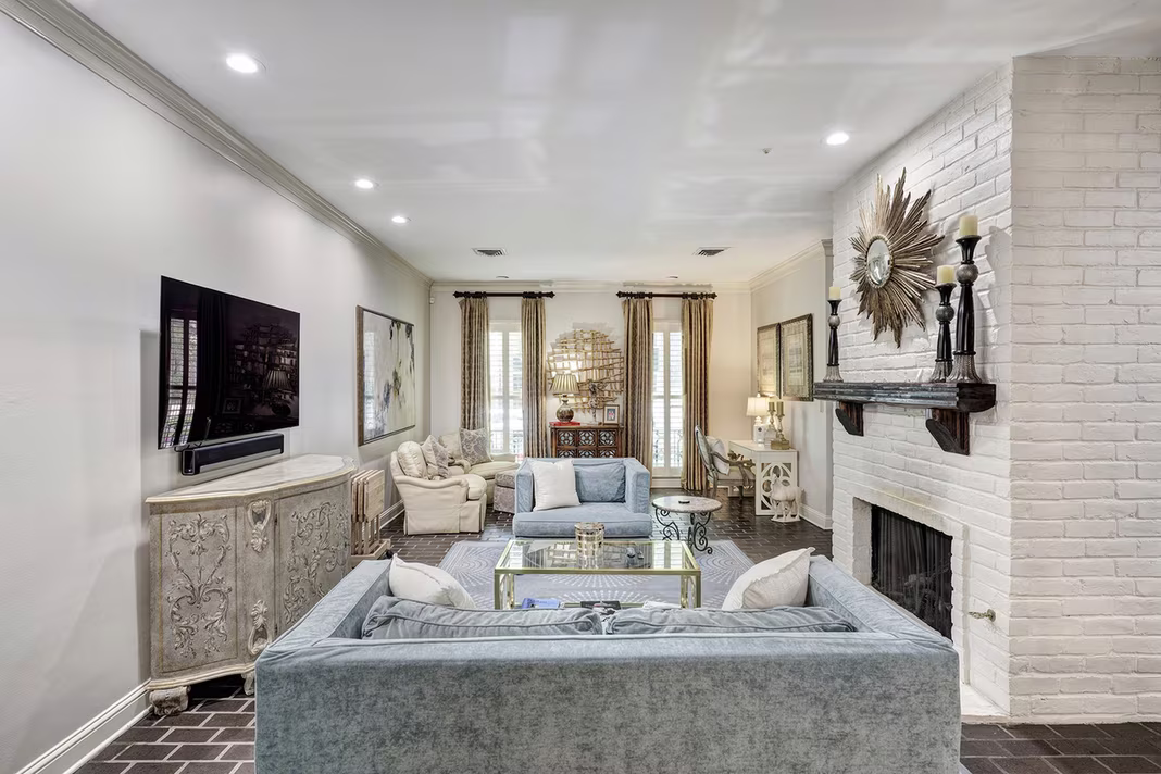 Photo 5 of 7625 Olympia Drive, Houston, TX