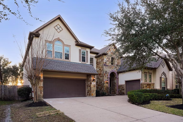 Photo 3 of 3102 Barrons Way, Sugar Land, TX