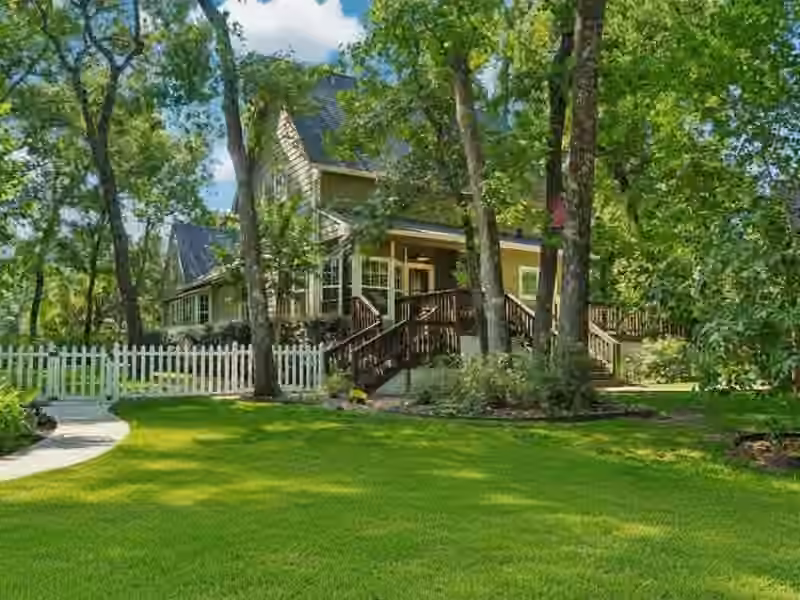 Photo 3 of 1693 Mohawk Drive, Montgomery, TX