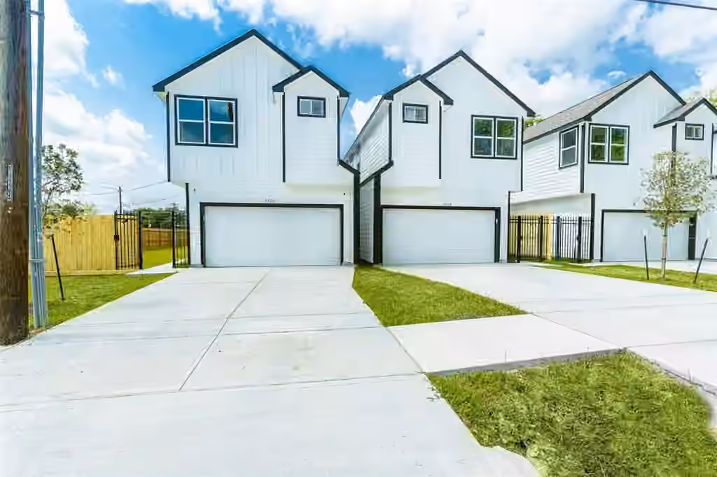 Photo 2 of 4126 Dorchester Street, Houston, TX