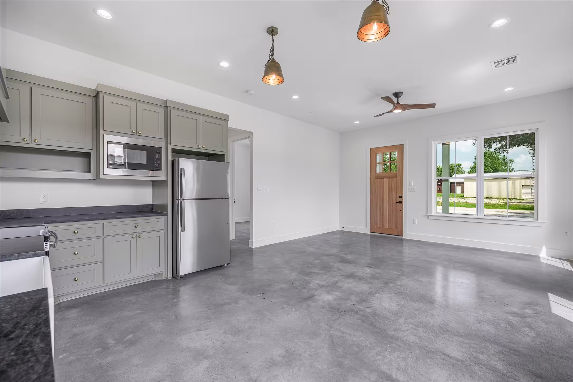 Photo 6 of 741 Pecan Street, New Ulm, TX