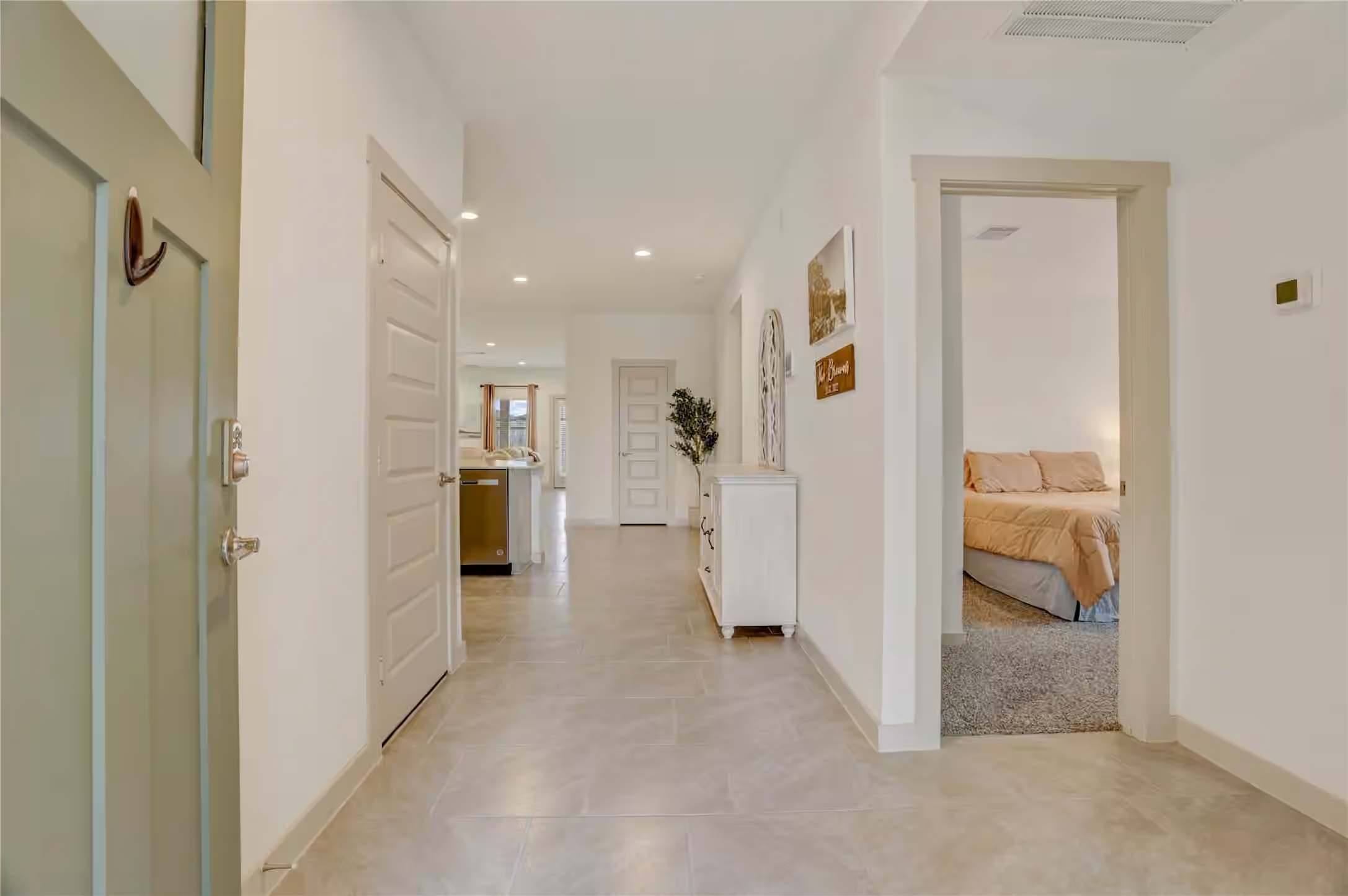 Photo 3 of 29806 Wildcat Way, Katy, TX