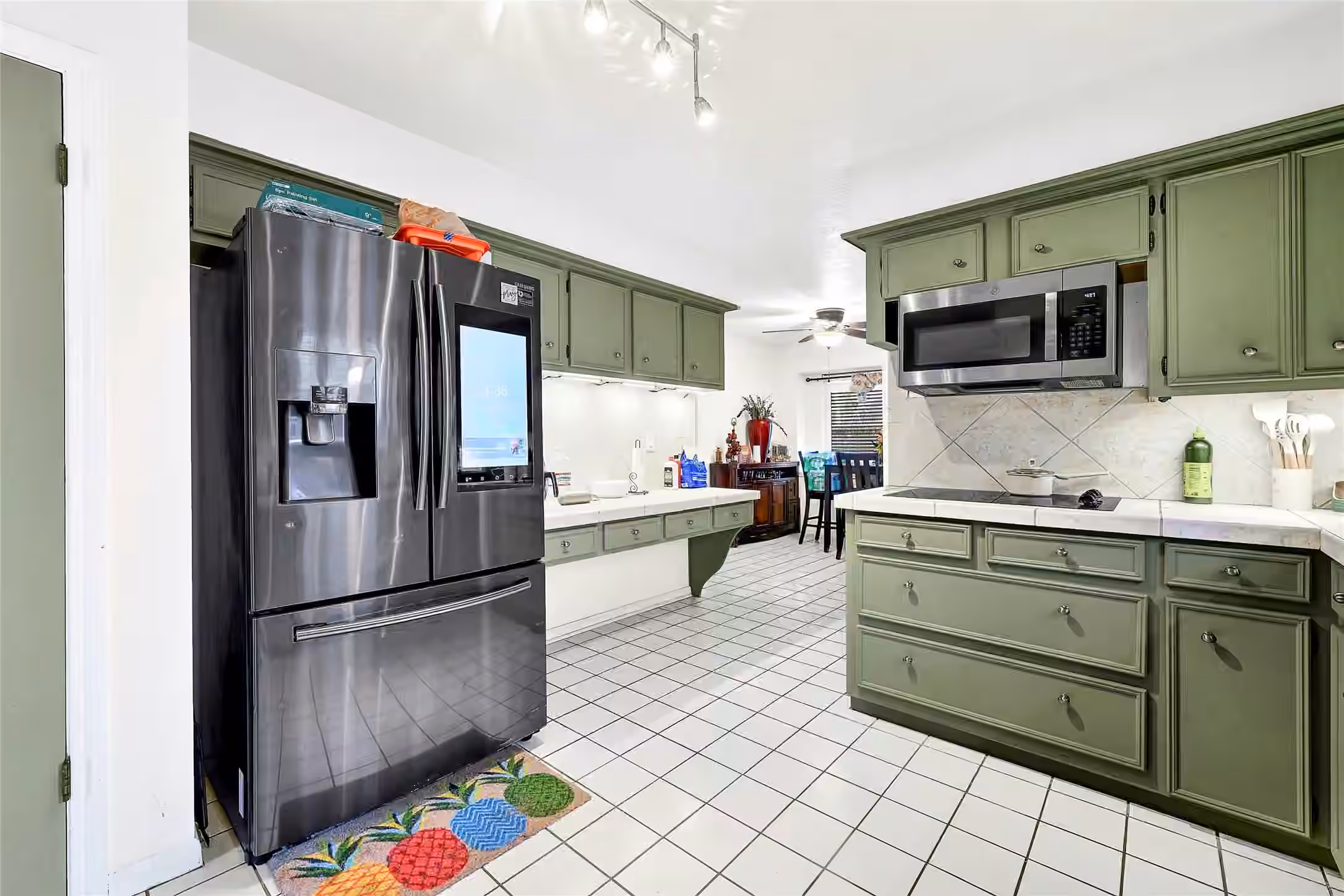 Photo 5 of 5619 Spanish Oak Drive, Houston, TX
