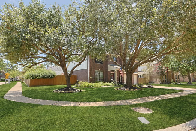 Photo 3 of 20203 Misty River Way, Cypress, TX