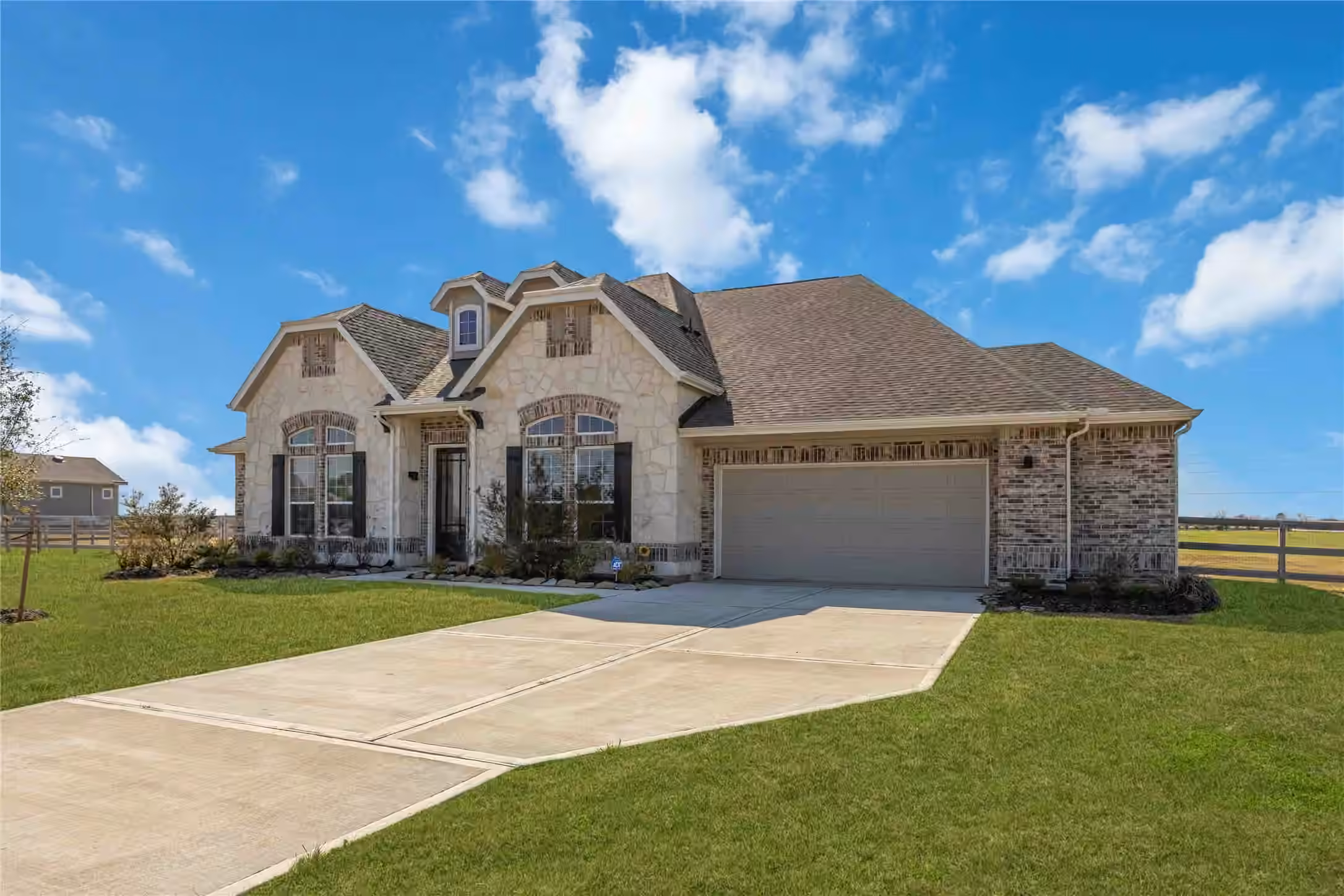 Photo 3 of 4005 Wildflower Place, Waller, TX