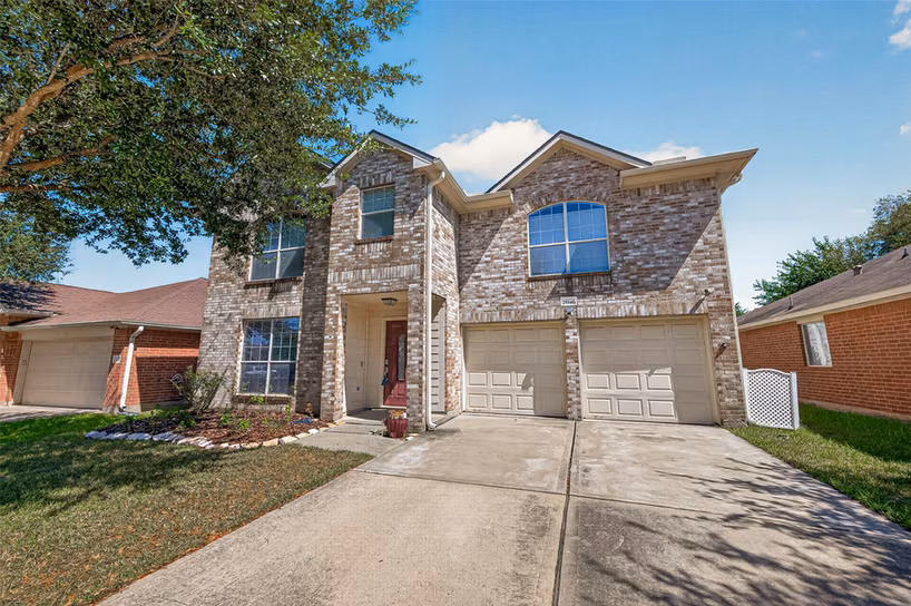 Photo 2 of 25346 Barmby Drive, Tomball, TX