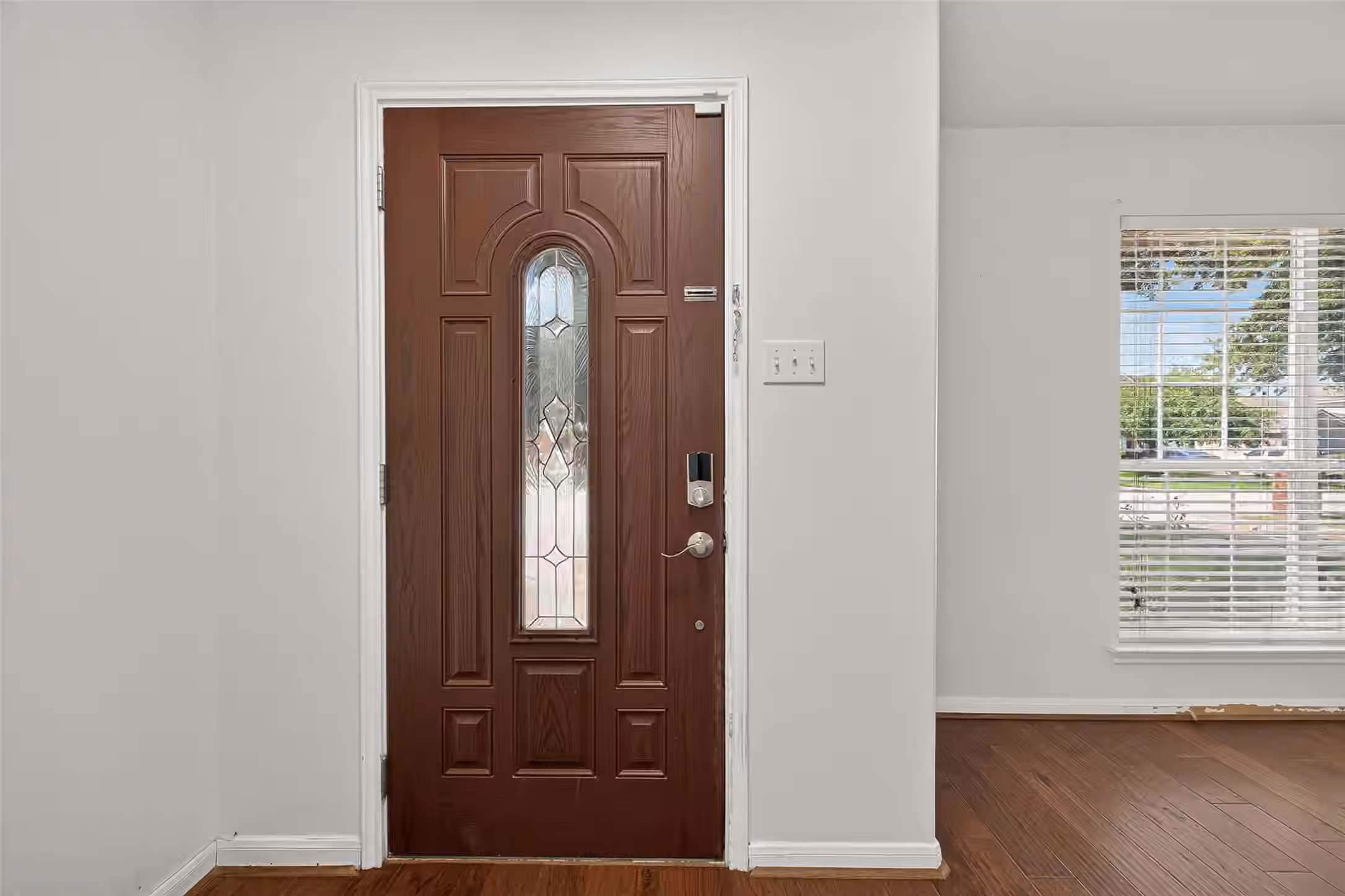 Photo 4 of 25346 Barmby Drive, Tomball, TX