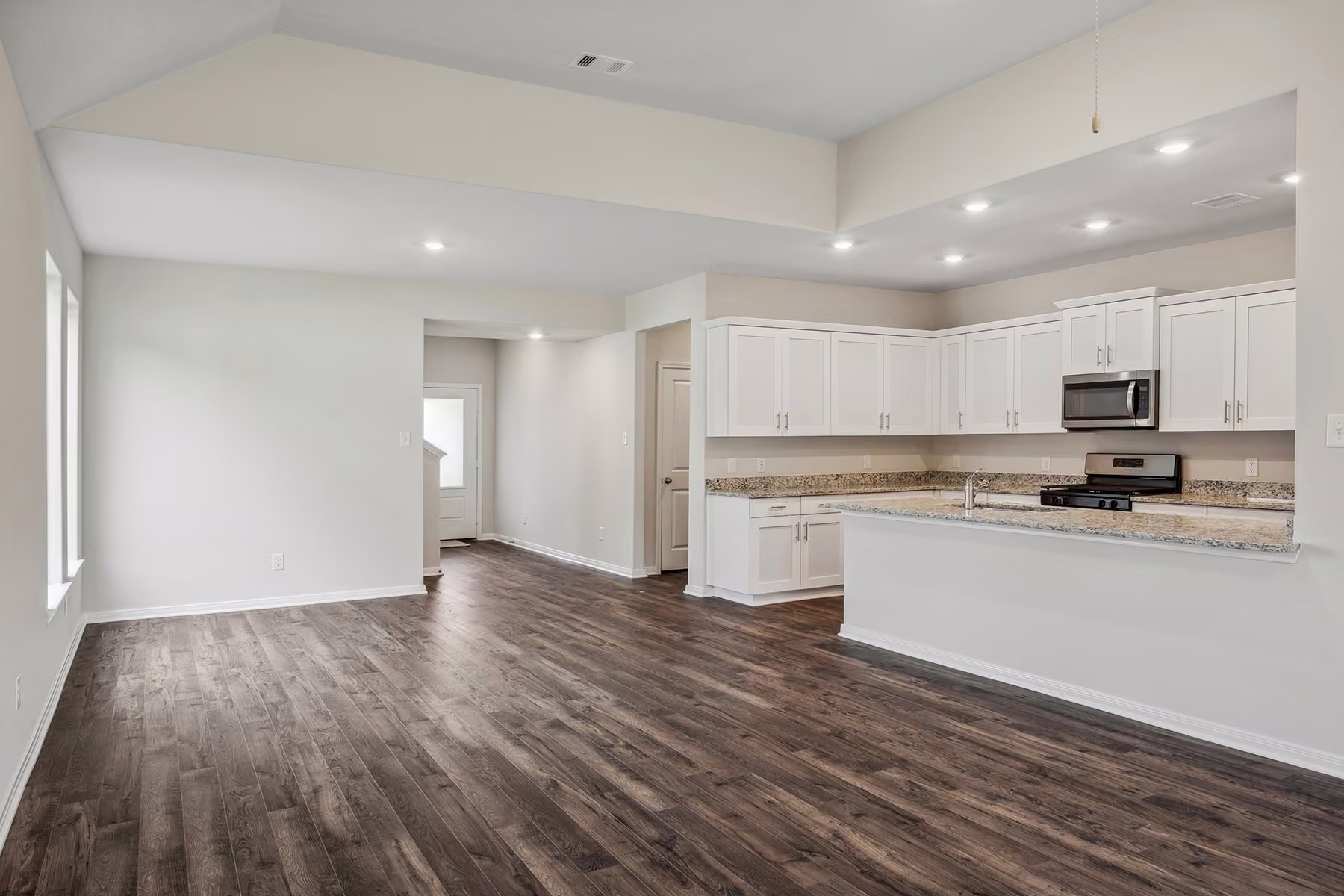 Photo 3 of 10343 Red Cardinal Drive, Cleveland, TX