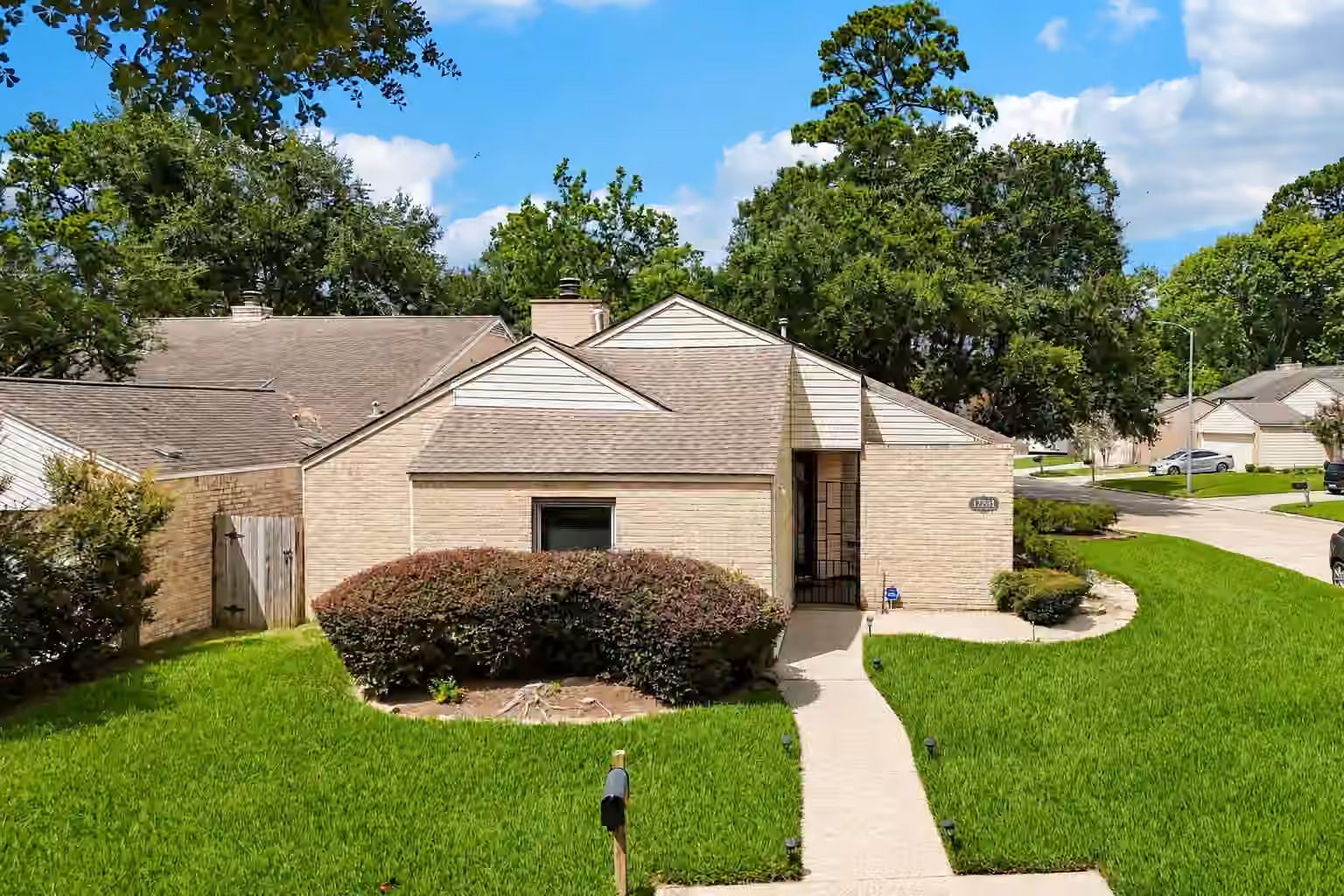 Photo of 17231 Meadow Butte Drive, Houston, TX 77090