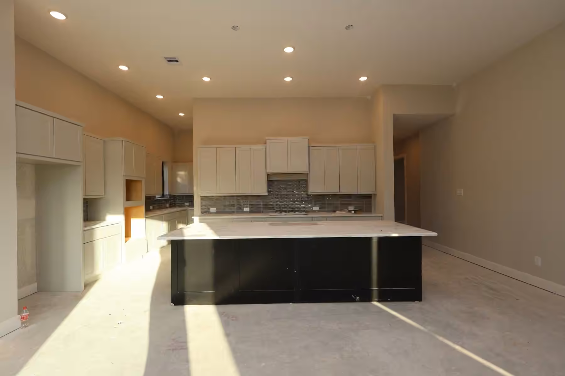 Photo 5 of 21924 Rolling Greens Road, Porter, TX