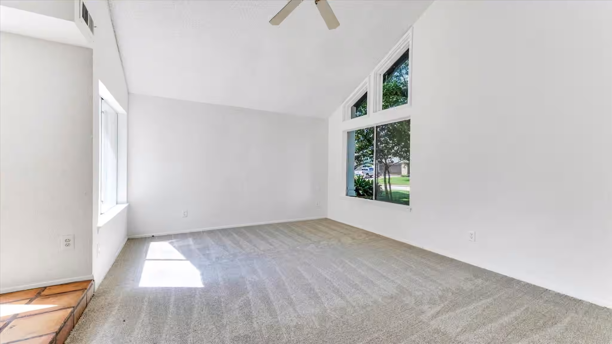 Photo 7 of 12826 Palm Desert Lane, Houston, TX